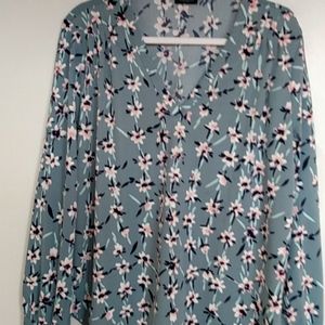 ANN TAYLOR LADIES PULL OVER TUNIC GRAY WITH COLORFUL DESIGN. SIZE XL